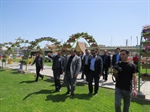 بازدید  شهردار محترم به همراه مدیر عامل سازمان پارک ها و فضای سبزاز ششمین جشنواره گل در پارک گوللر باغی