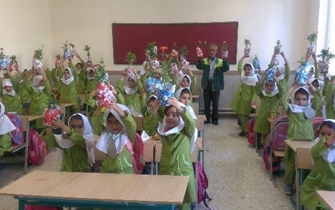 اجرای طرح استقبال از مهر با محوریت آموزش فرهنگ شهروندي در مدارس