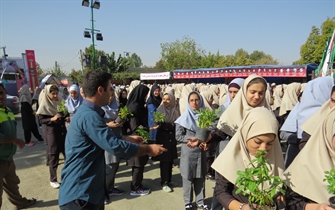 طرح استقبال از مهر، واجرای برنامه هایی فرهنگی وآموزش فرهنگ  شهروندی دردبستان های مختلف شهر برگزارشد.