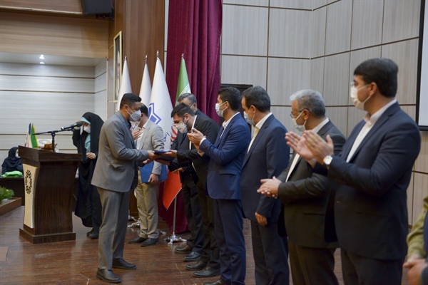 سازمان سیما ، منظر و فضای سبز شهری شهرداری ارومیه،  عنوان واحد نمونه در زمینه شاخص های برتر در بین سازمان ها وادارات شهرداری ارومیه را کسب کرد.